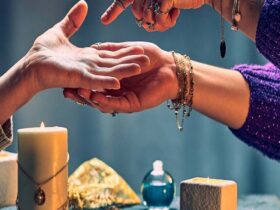 سنت‌های فال‌گیری از گذشته تا امروز