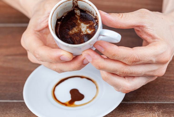 تعبیر افتادن اسم در فنجان قهوه