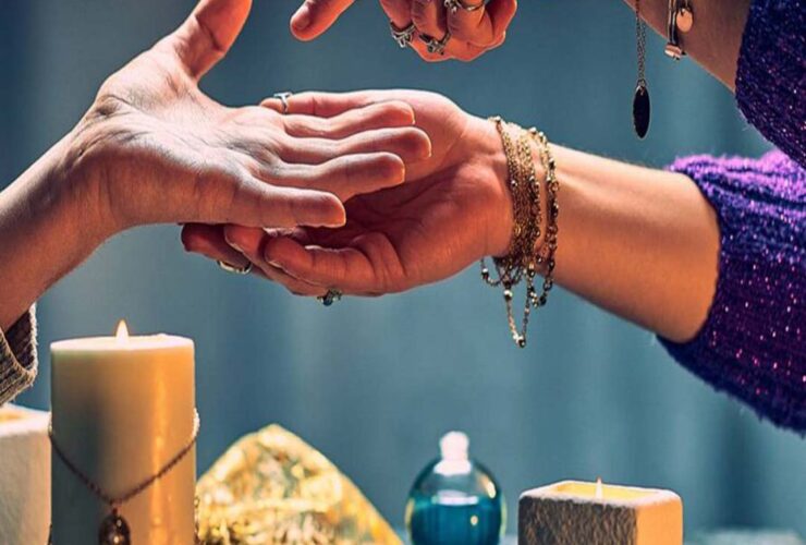 سنتهای فالگیری از گذشته تا امروز